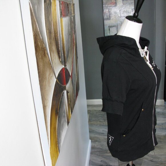 GUESS Black Short Sleeve Logo Hoodie Size Large - Picture 6 of 6